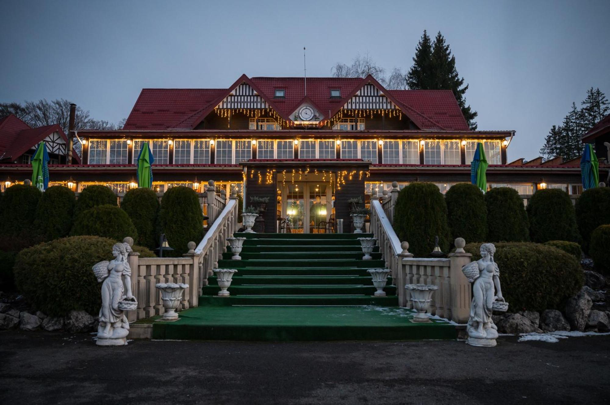 Monterai Resort Brassópojána Kültér fotó