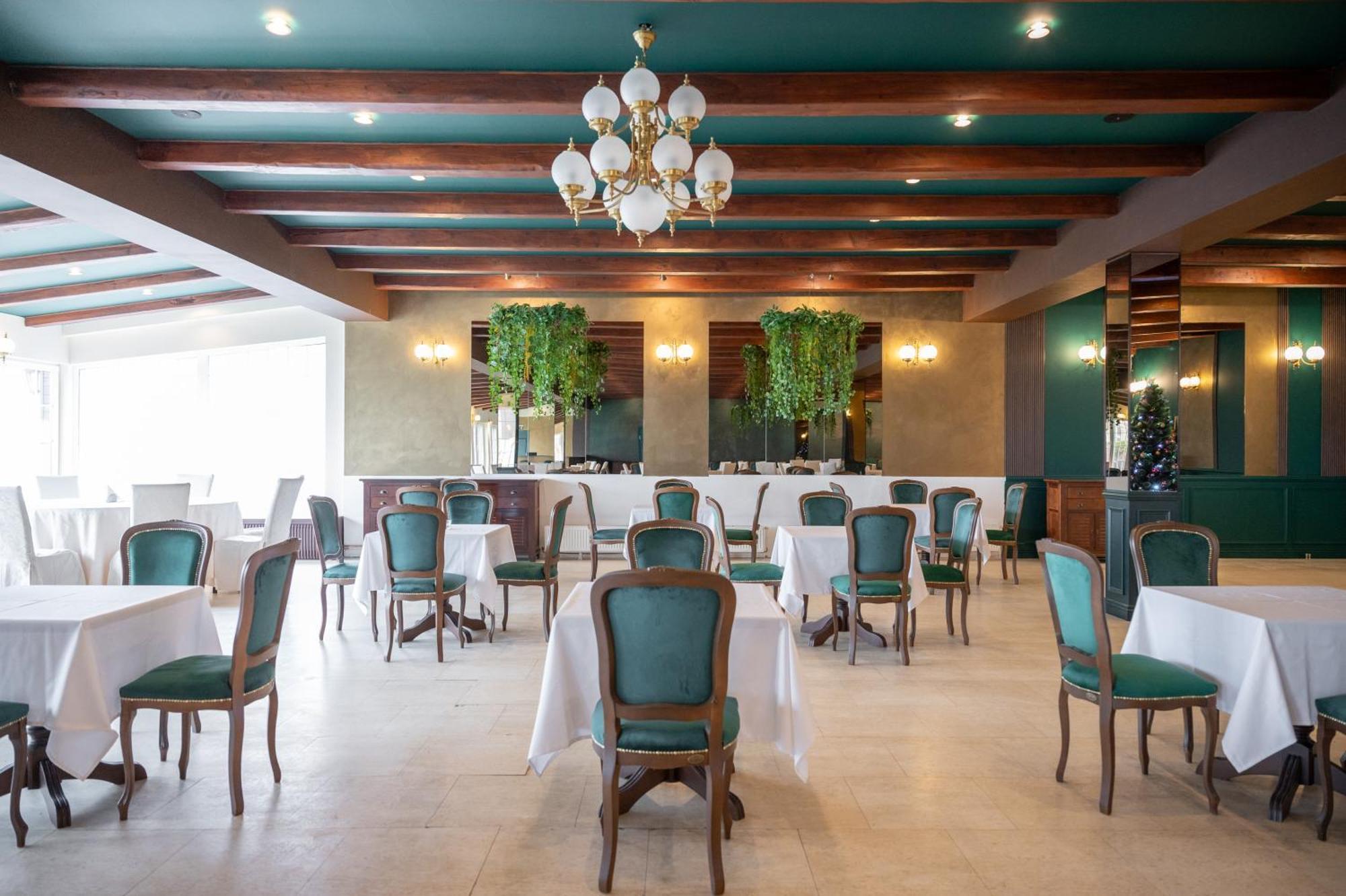 Monterai Resort Brassópojána Kültér fotó